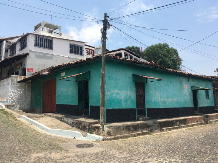 6B85753D-76D7-45E9-9BDD-56A969B9A87D