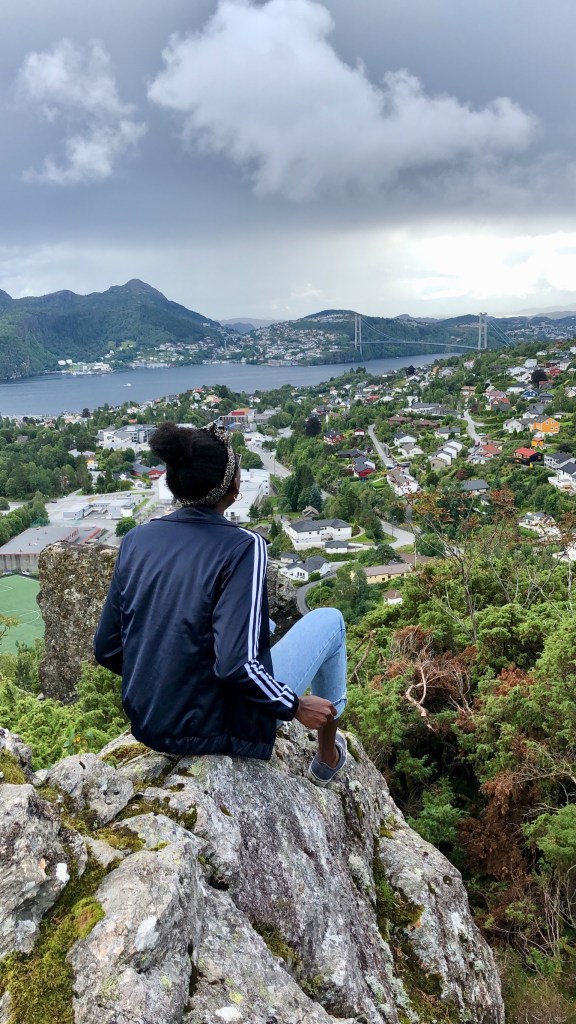 F9D2BBFB-612E-4F8A-A523-835DD329AC51