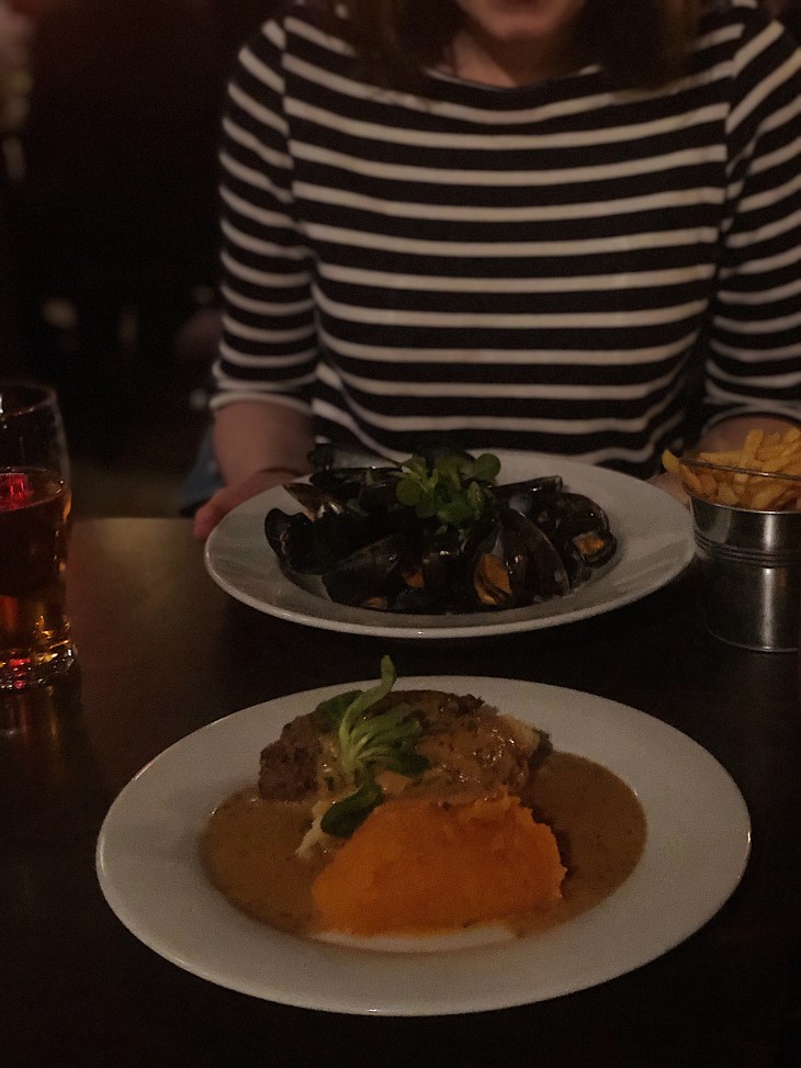 09F7FCD7-799D-4F12-841C-58C416644F34