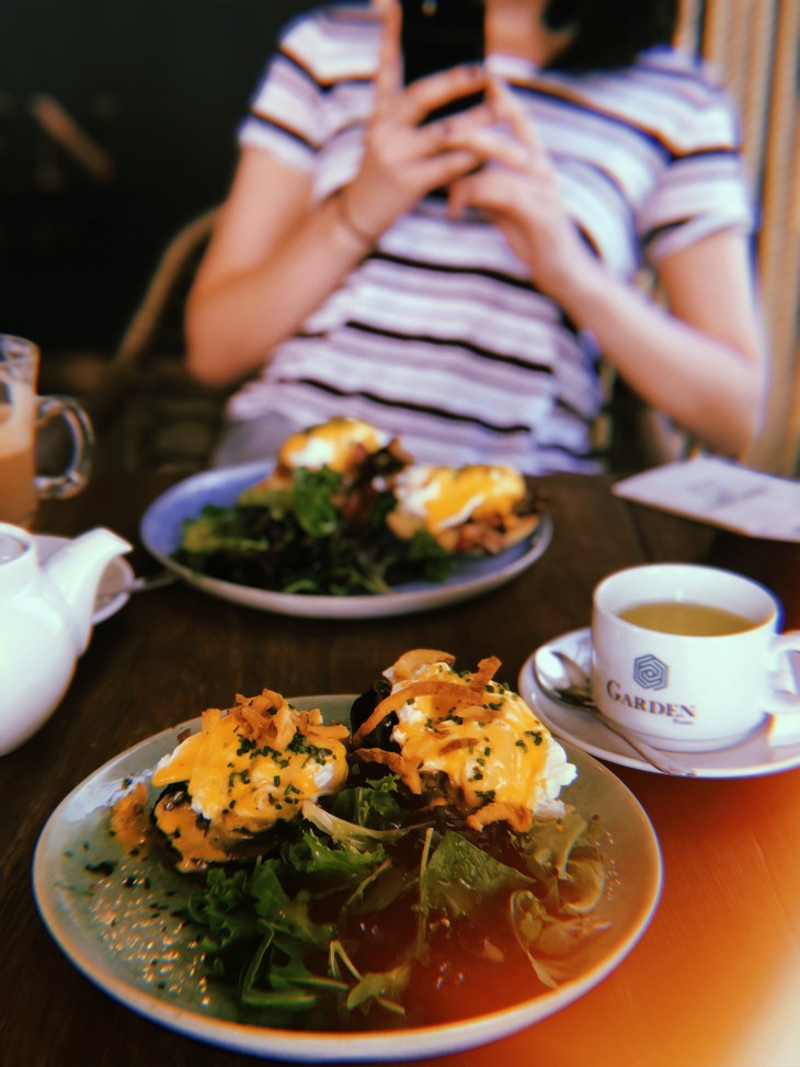 256C8C6C-E31C-4913-BD97-6179574483AC