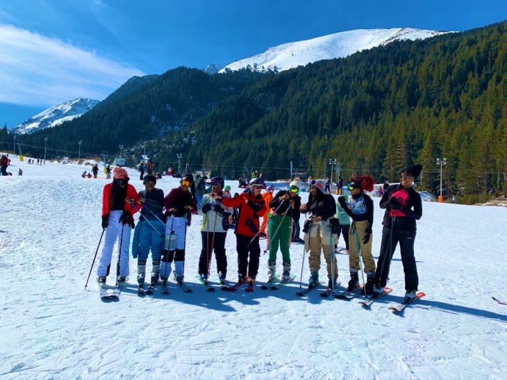 FDB0B943-2B04-48BD-B3B3-2908ED5E3A80